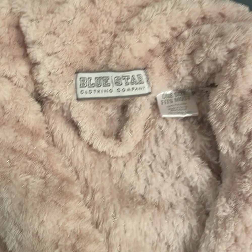 Pink Fluffy Robe - Picture 3 of 3
